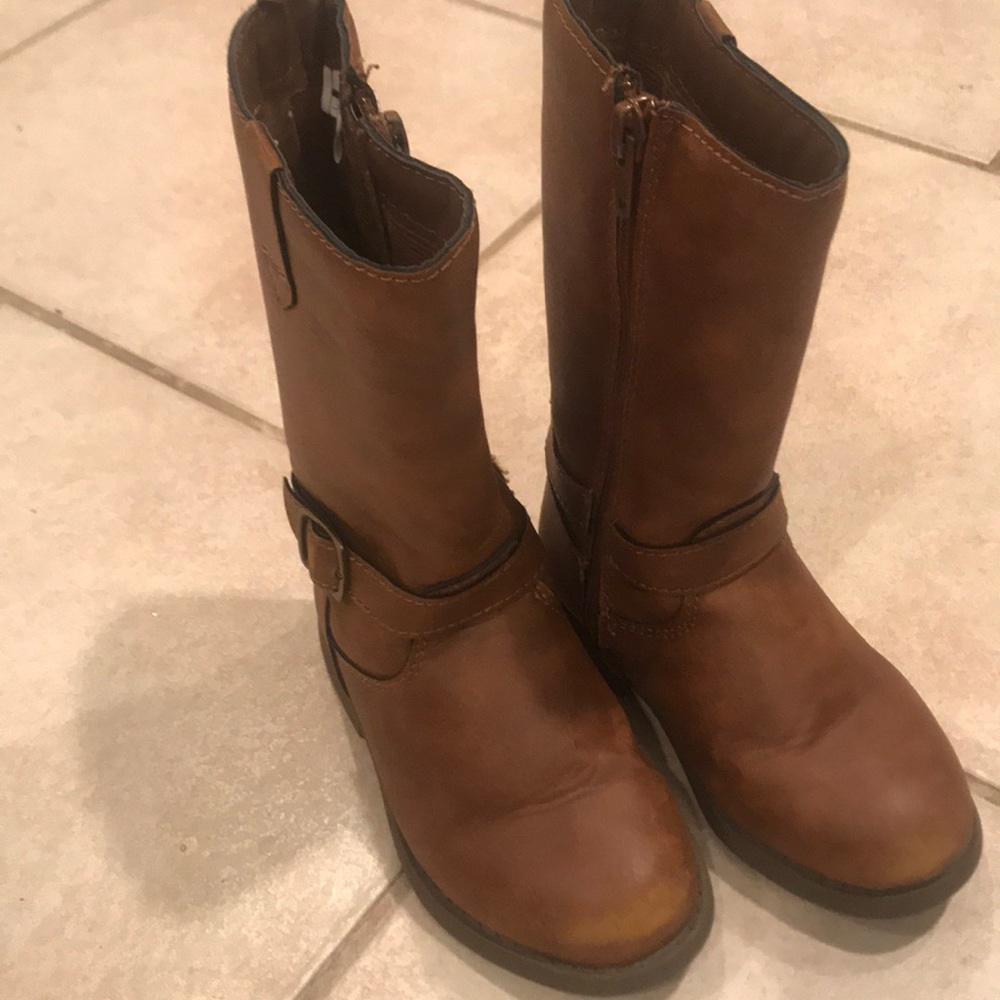 Toddler Oshkosh zipside boots